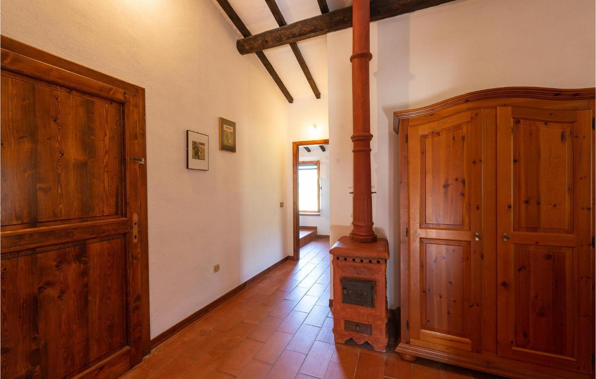 Cozy Home In Massa Marittima Gr With Kitchen Экстерьер фото