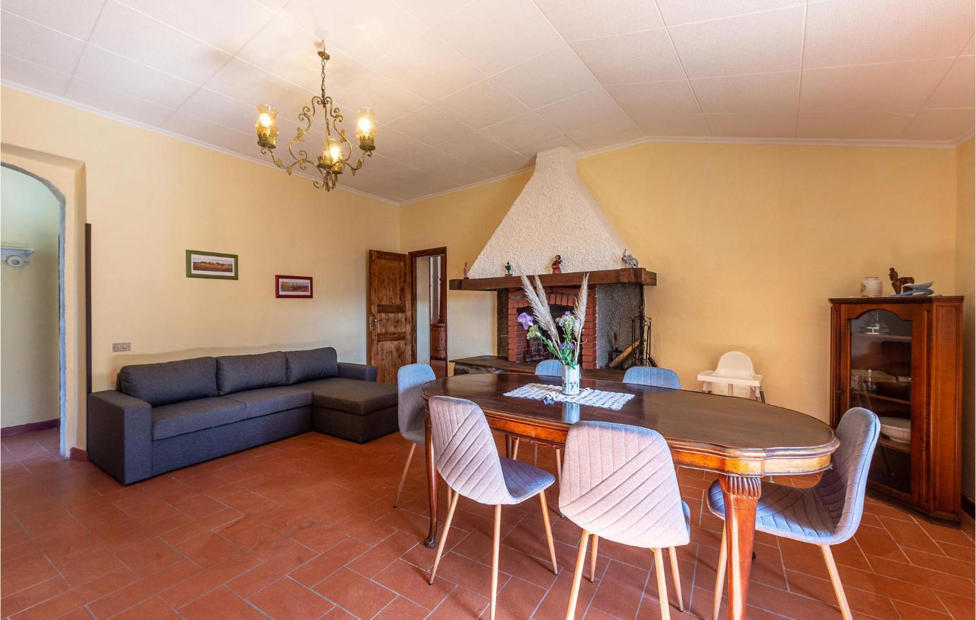 Cozy Home In Massa Marittima Gr With Kitchen Экстерьер фото